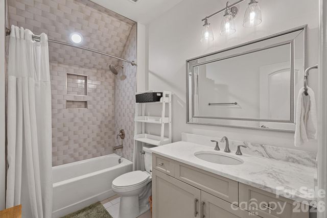 3901 Carmel Acres Drive, Charlotte, NC 28226