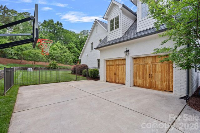 3901 Carmel Acres Drive, Charlotte, NC 28226