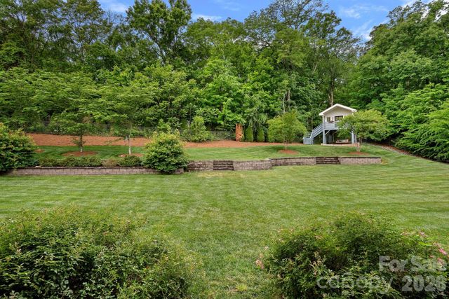 3901 Carmel Acres Drive, Charlotte, NC 28226