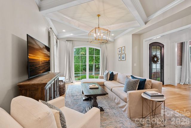 3901 Carmel Acres Drive, Charlotte, NC 28226