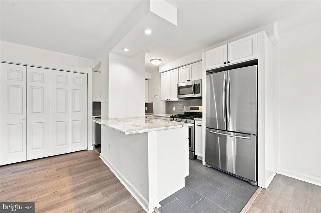 2101 CHESTNUT ST #416, PHILADELPHIA, PA 19103 — photo 4