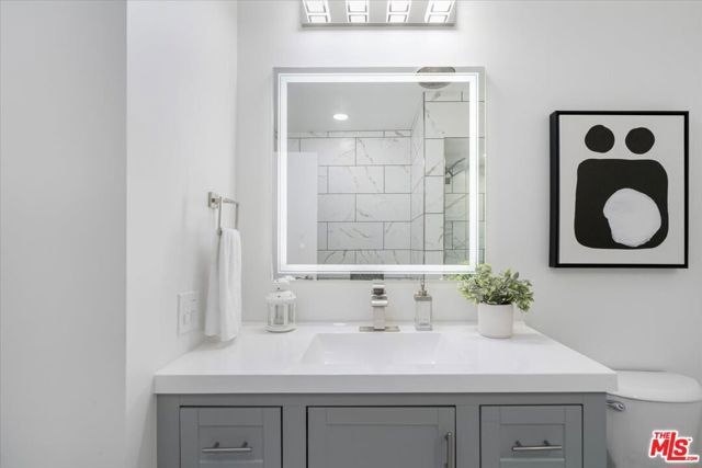 1750 Camino Palmero Street 237, Los Angeles, CA 90046