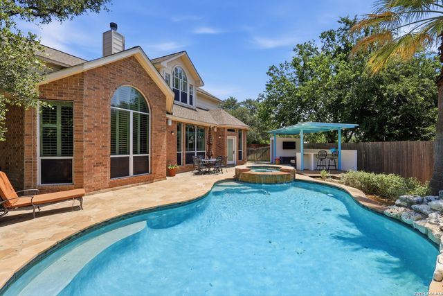 5230 Newcastle Ln, San Antonio, TX 78249