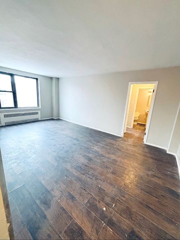 7363 S South Shore Drive 508, Chicago, IL 60649