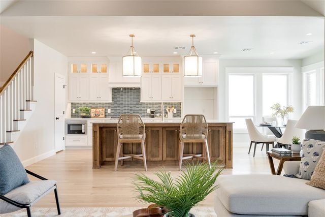 1732 Paseo Place, Edmond, OK 73034