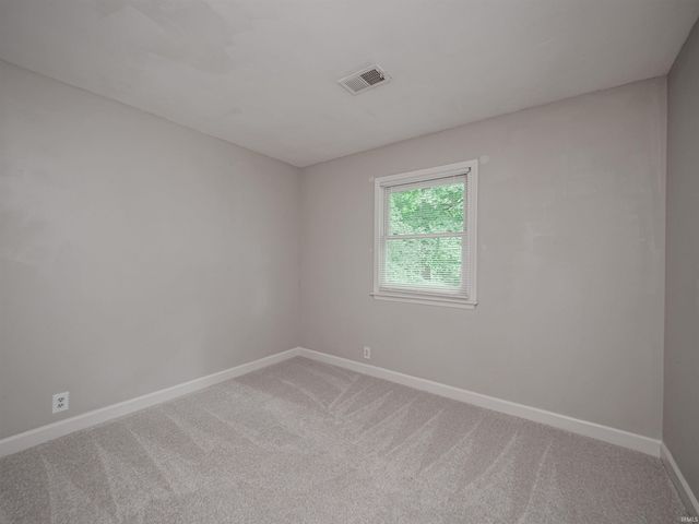 5700 Woodlawn Drive, Newburgh, IN 47630