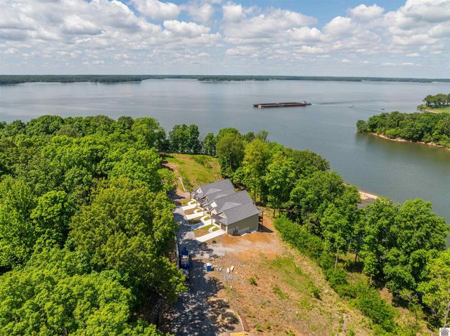 1152 Eagle Rest Dr., Grand Rivers, KY 42045