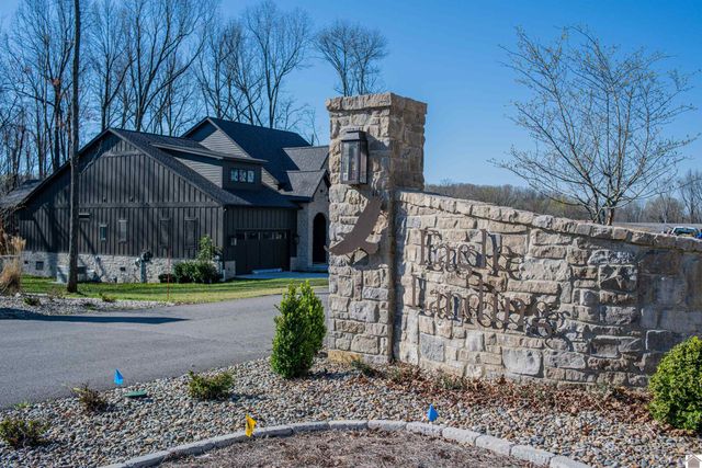 1152 Eagle Rest Dr., Grand Rivers, KY 42045