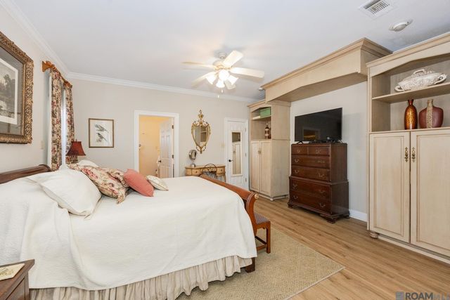 6419 Pelican Crossing Dr, Gonzales, LA 70737