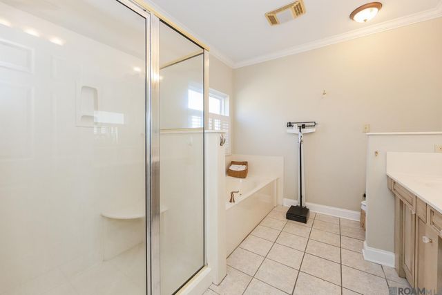 6419 Pelican Crossing Dr, Gonzales, LA 70737