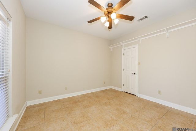 6419 Pelican Crossing Dr, Gonzales, LA 70737