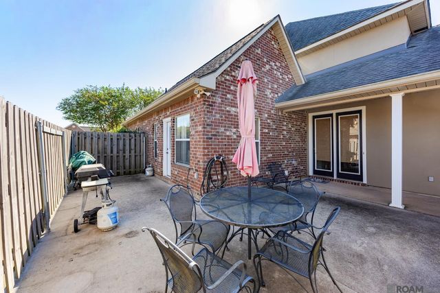 6419 Pelican Crossing Dr, Gonzales, LA 70737