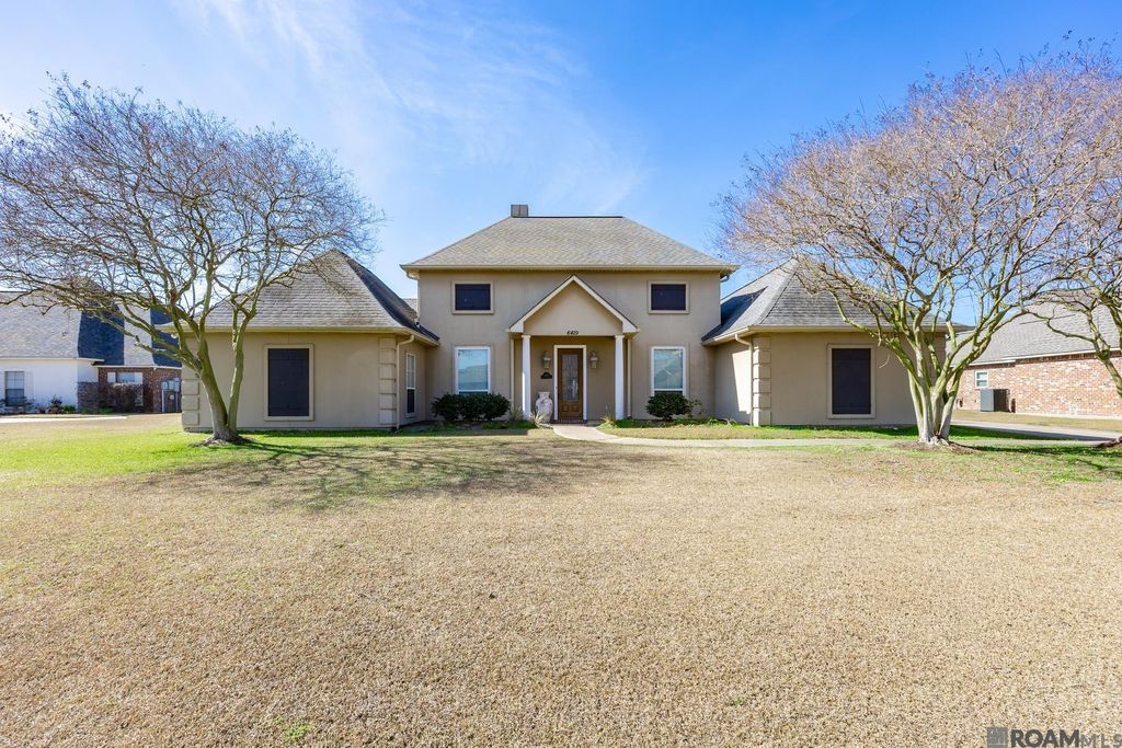 6419 Pelican Crossing Dr, Gonzales, LA 70737