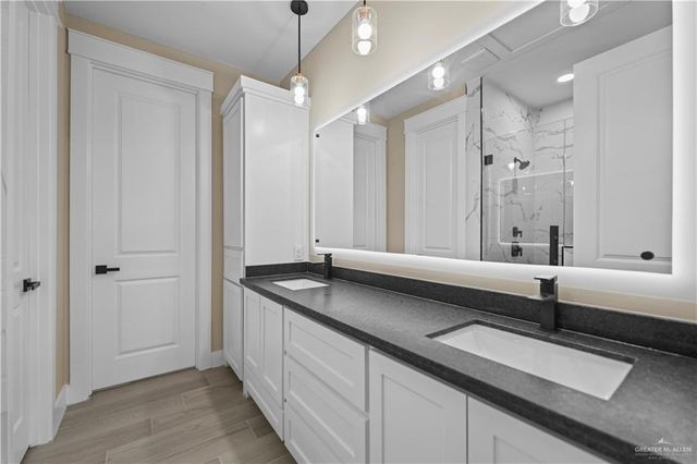 3709 E Noronha Drive, Edinburg, TX 78542