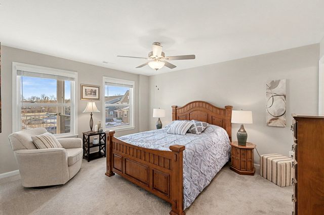 648 Foxhill Drive, 9-203, Crescent Springs, KY 41017