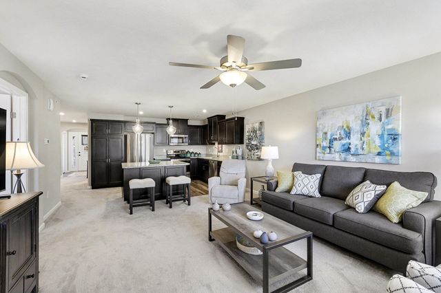 648 Foxhill Drive, 9-203, Crescent Springs, KY 41017