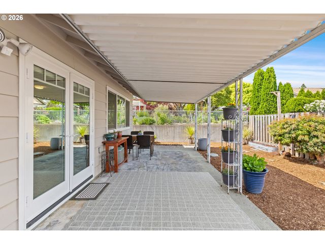 15685 Sw QUEEN VICTORIA Pl, Portland, OR 97224