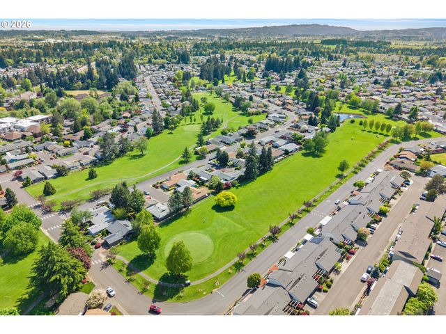 15685 Sw QUEEN VICTORIA Pl, Portland, OR 97224