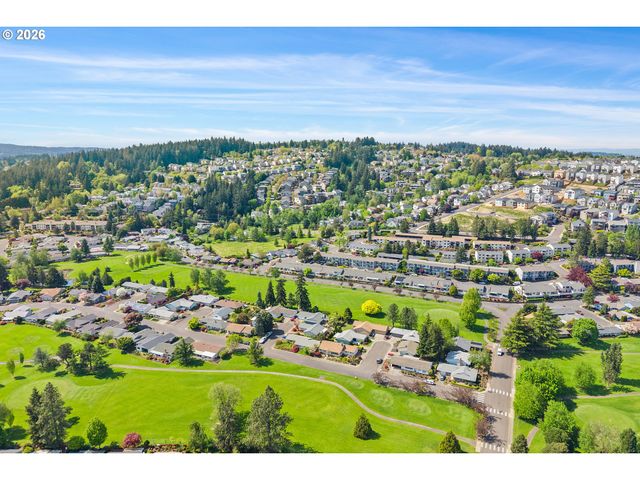 15685 Sw QUEEN VICTORIA Pl, Portland, OR 97224