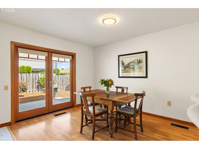 15685 Sw QUEEN VICTORIA Pl, Portland, OR 97224
