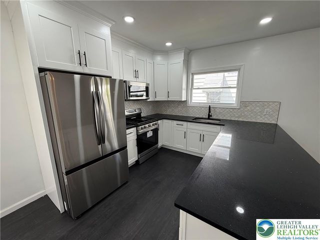 656 Philo Street, Scranton City, PA 18508