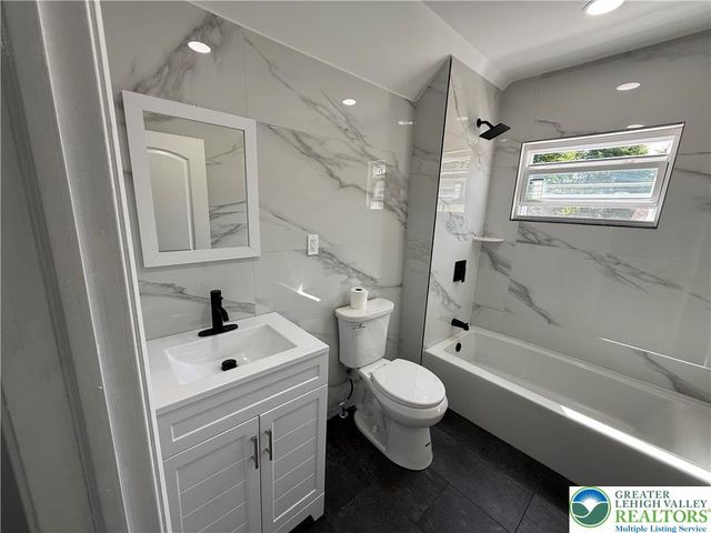 656 Philo Street, Scranton City, PA 18508