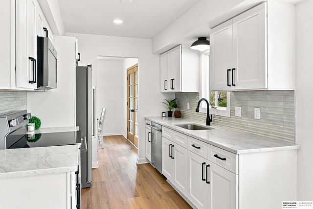 8057 Dupont Street, Omaha, NE 68124