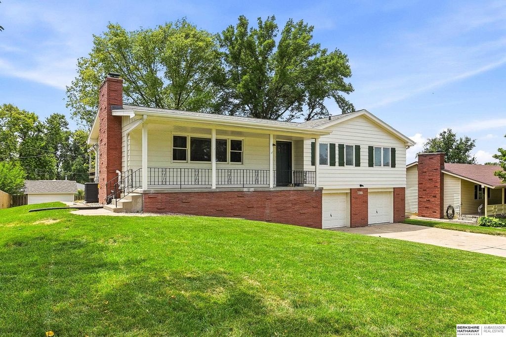 8057 Dupont Street, Omaha, NE 68124