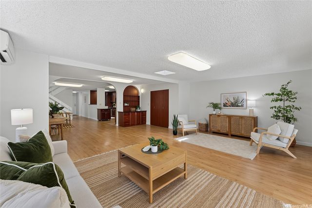 95-716 Kahikinui Place, Mililani, HI 96789