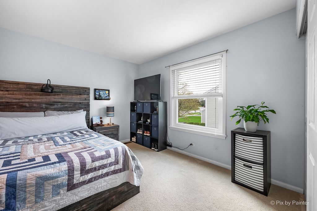 Image 23 of property listing at 1567 Haines Drive, Batavia, IL 60510