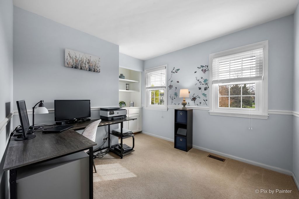 Image 26 of property listing at 1567 Haines Drive, Batavia, IL 60510