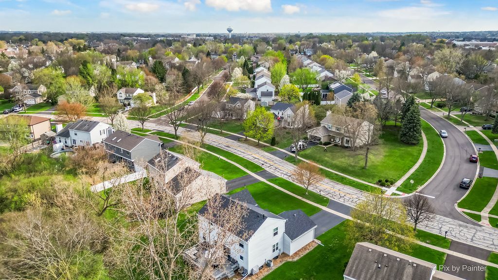 Image 36 of property listing at 1567 Haines Drive, Batavia, IL 60510