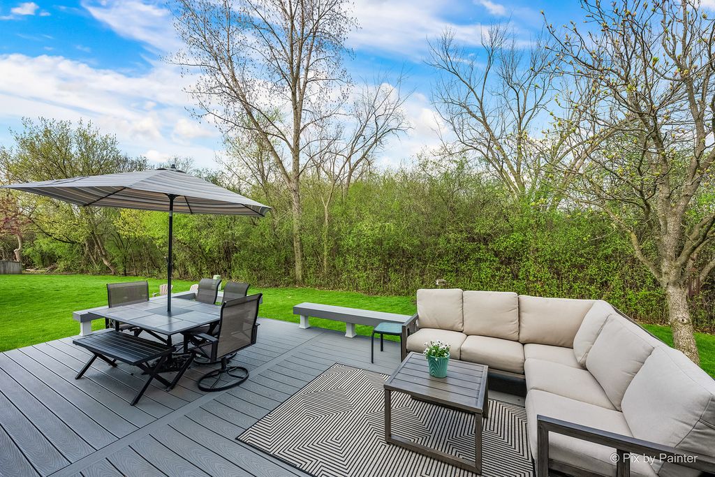Image 38 of property listing at 1567 Haines Drive, Batavia, IL 60510