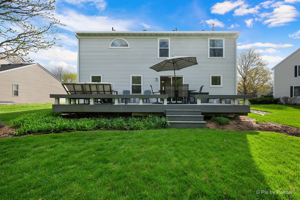 Image 40 of property listing at 1567 Haines Drive, Batavia, IL 60510