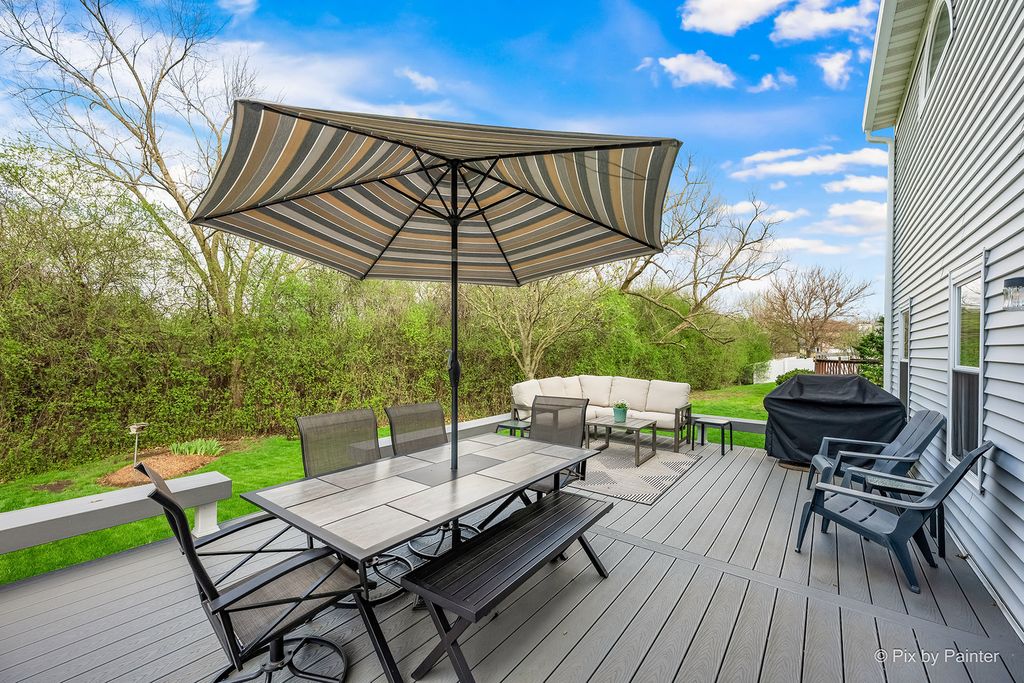 Image 43 of property listing at 1567 Haines Drive, Batavia, IL 60510