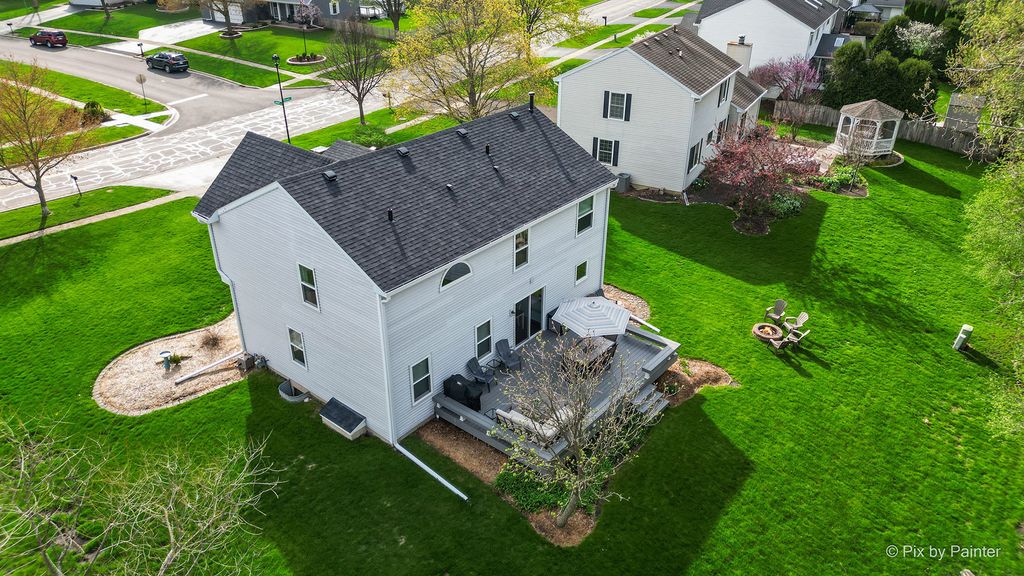 Image 46 of property listing at 1567 Haines Drive, Batavia, IL 60510