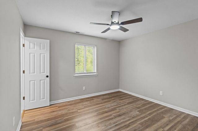 3015 Towerway Drive, Chattanooga, TN 37406