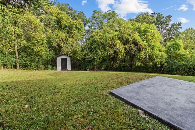 3015 Towerway Drive, Chattanooga, TN 37406