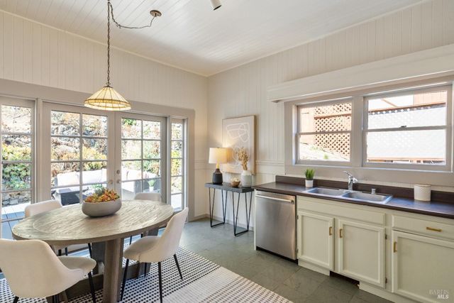 110 Auburn St, San Rafael, CA 94901