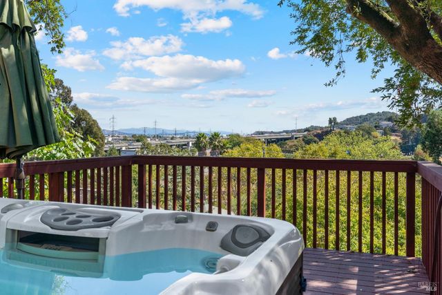 110 Auburn St, San Rafael, CA 94901