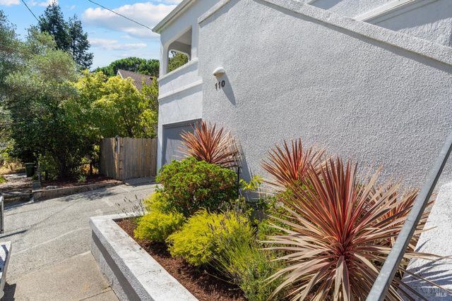 110 Auburn St, San Rafael, CA 94901