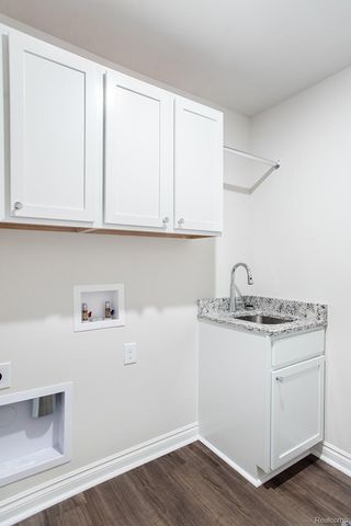 3 Grandview Circle Grandview Circle 71, White Lake Charter Township, MI 48386
