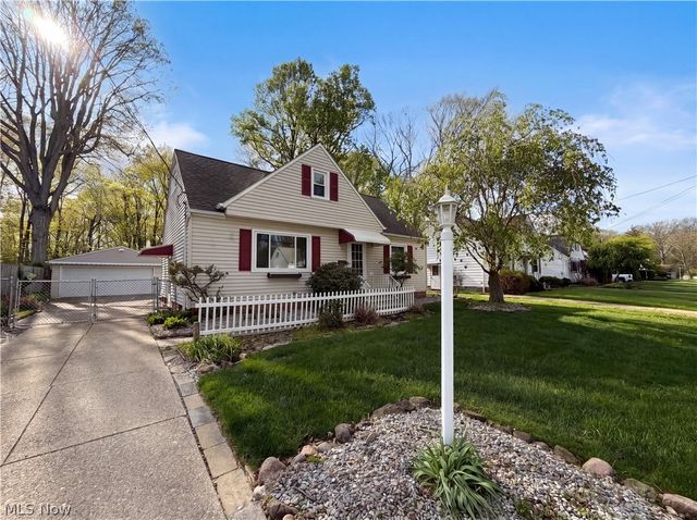 6252 Anita Drive, Cleveland, OH 44130