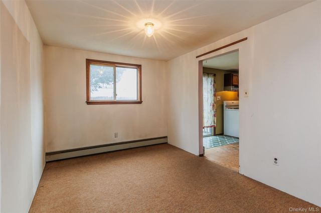 1 Bear Street, Selden, NY 11784