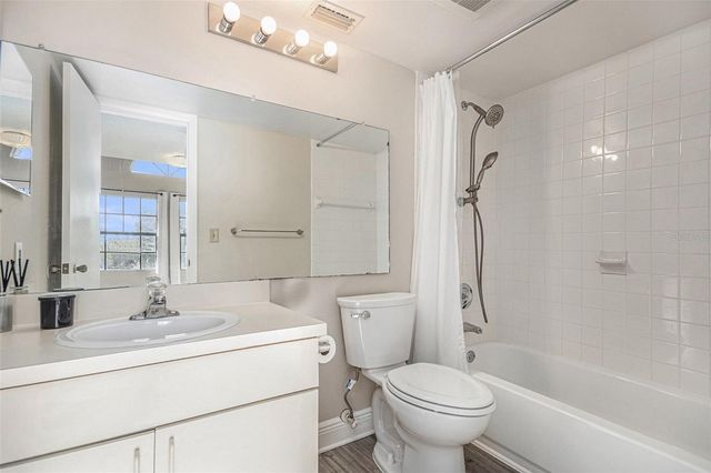 315 LAKEPOINTE DRIVE 104, Altamonte Springs, FL 32701