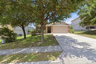 801 Covent DR, Kyle, TX 78640