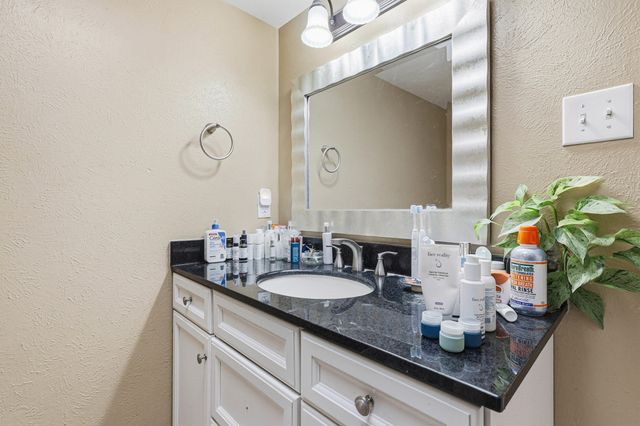 12712 Rover Avenue NE, Albuquerque, NM 87112