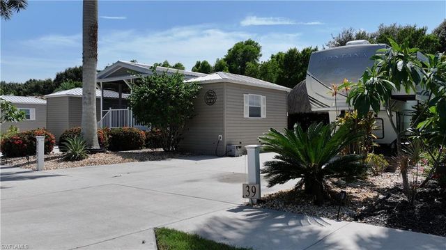 5176 Cypress Trail Resort CIR, Fort Myers, FL 33905