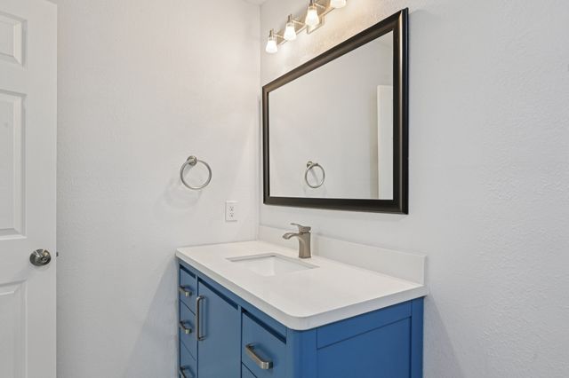 3035 Townsend Drive, Dallas, TX 75229