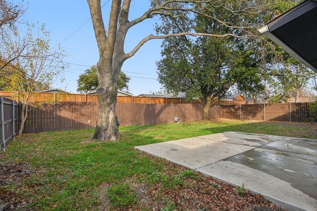 3035 Townsend Drive, Dallas, TX 75229